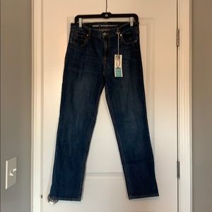 NWT Old Navy Women’s Boyfriend Straight Jeans